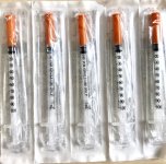 bơm insulin giá rẻ.jpg